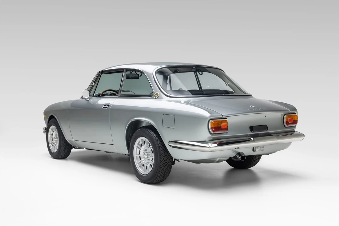 1969 Alfa Romeo 1750 GT Veloce - Image 6 of 31