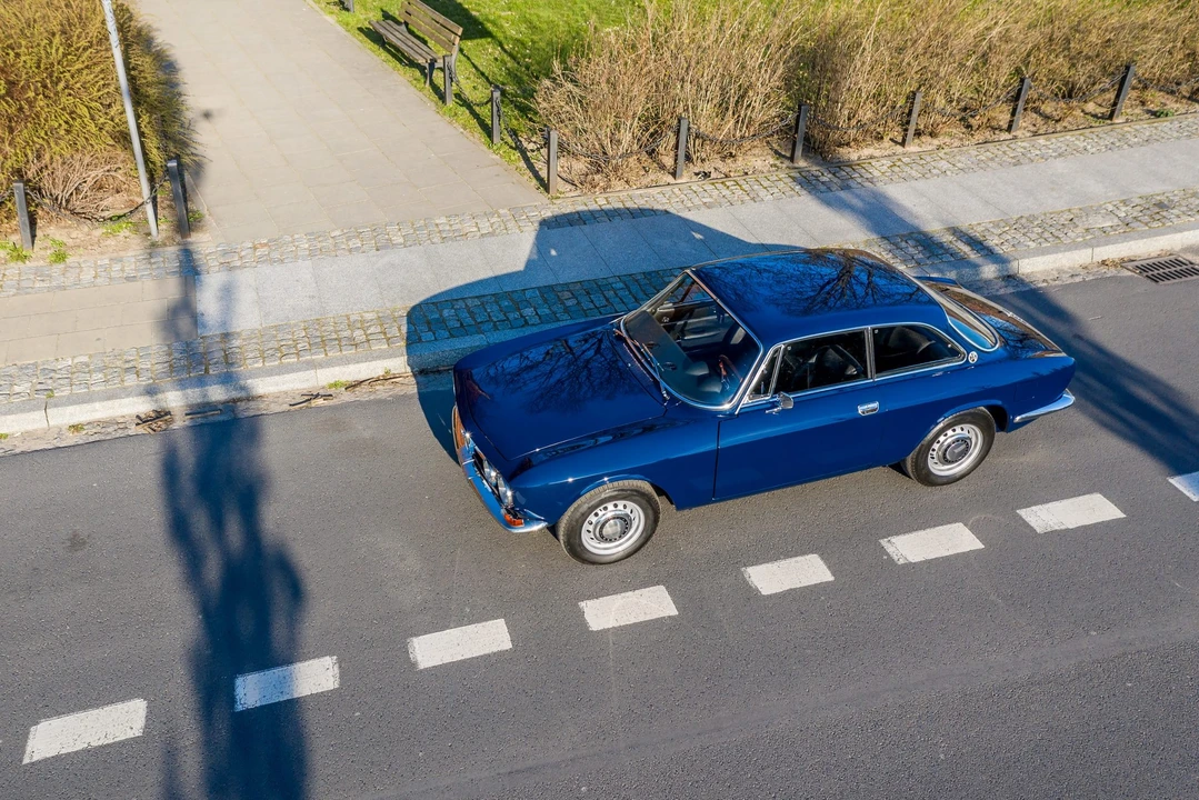 1969 Alfa Romeo 1750 GT Veloce - Image 10 of 31