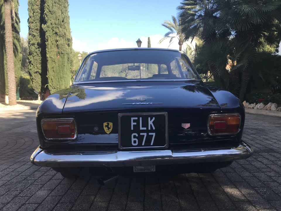 1969 Alfa Romeo 1750 GT Veloce - Image 29 of 31
