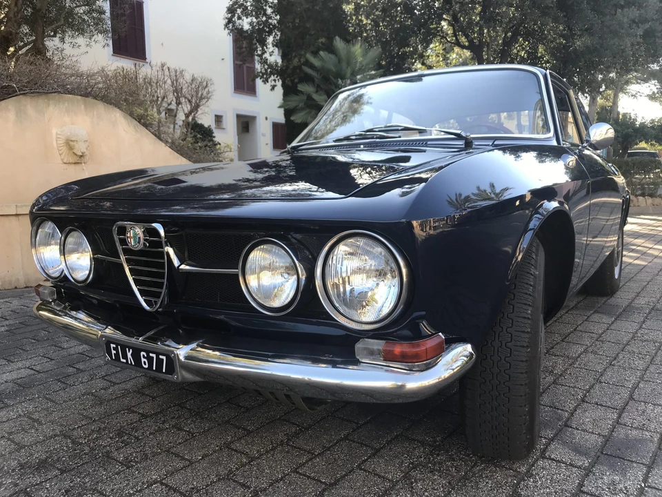 1969 Alfa Romeo 1750 GT Veloce - Image 15 of 31