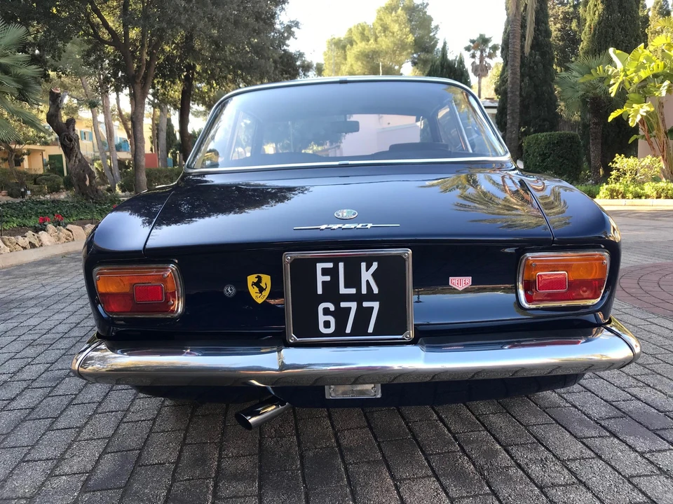 1969 Alfa Romeo 1750 GT Veloce - Image 30 of 31