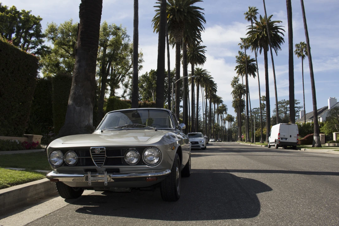 1969 Alfa Romeo 1750 GT Veloce - Image 19 of 31