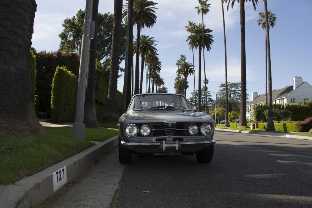 1969 Alfa Romeo 1750 GT Veloce - Image 14 of 31