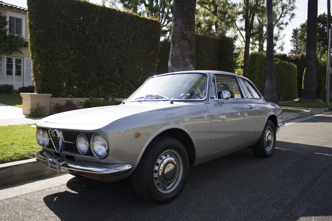1969 Alfa Romeo 1750 GT Veloce - Image 21 of 31