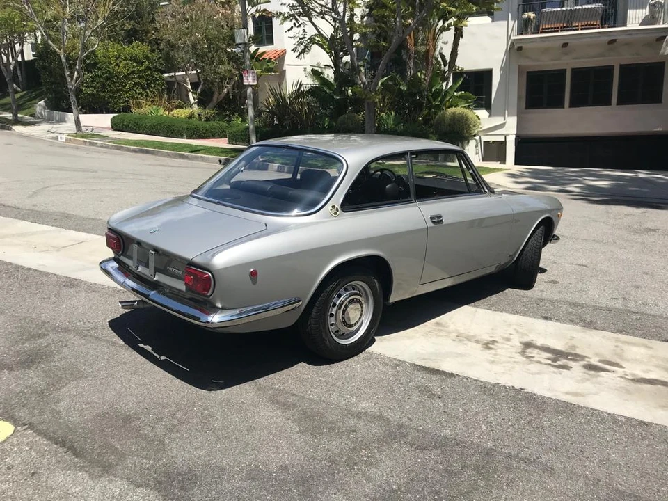 1969 Alfa Romeo 1750 GT Veloce - Image 4 of 31