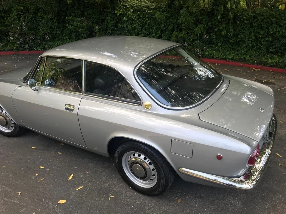 1969 Alfa Romeo 1750 GT Veloce - Image 13 of 31