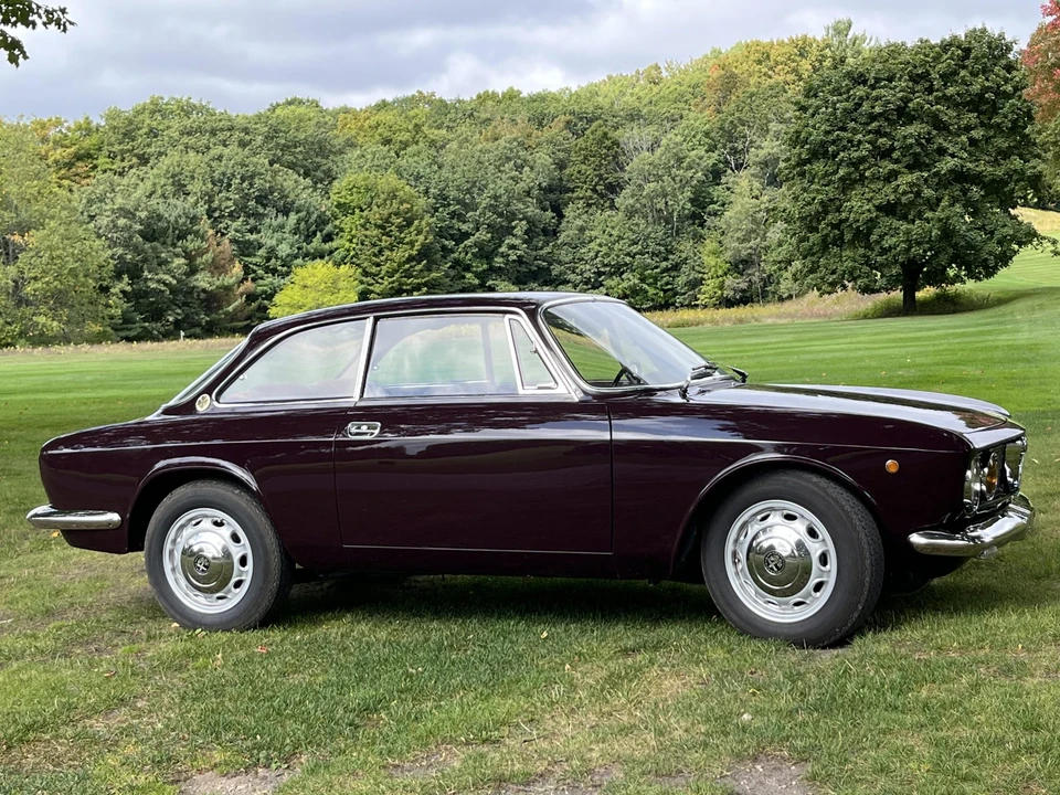 1969 Alfa Romeo 1750 GT Veloce - Image 15 of 31