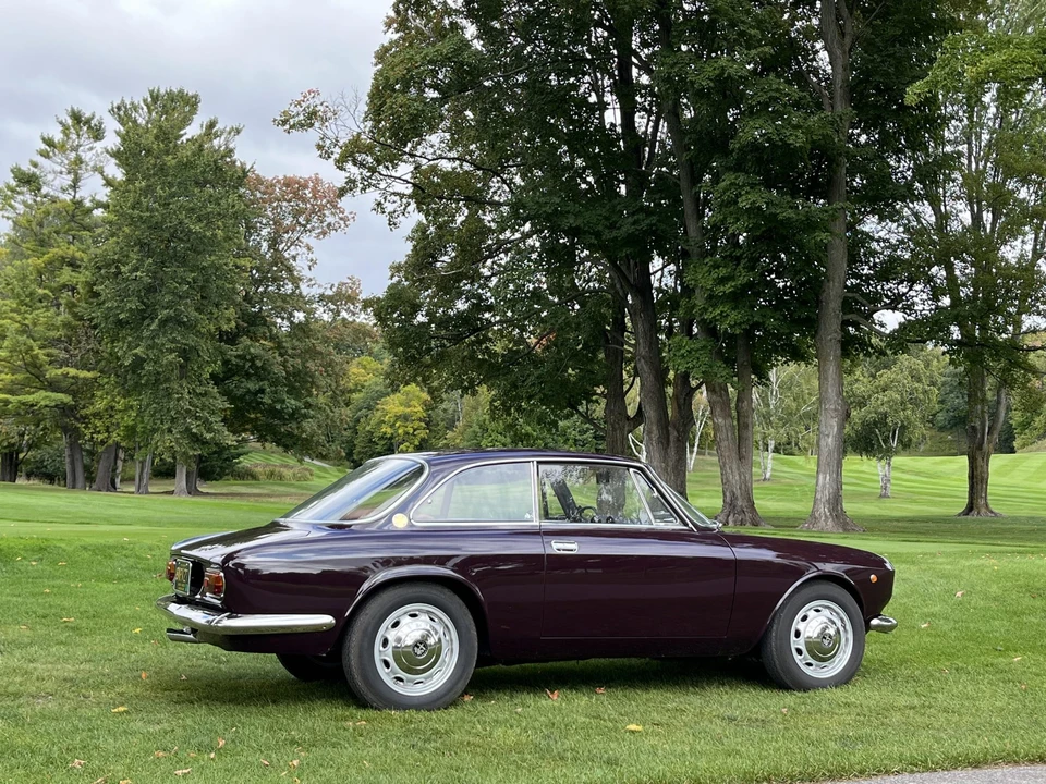 1969 Alfa Romeo 1750 GT Veloce - Image 13 of 31