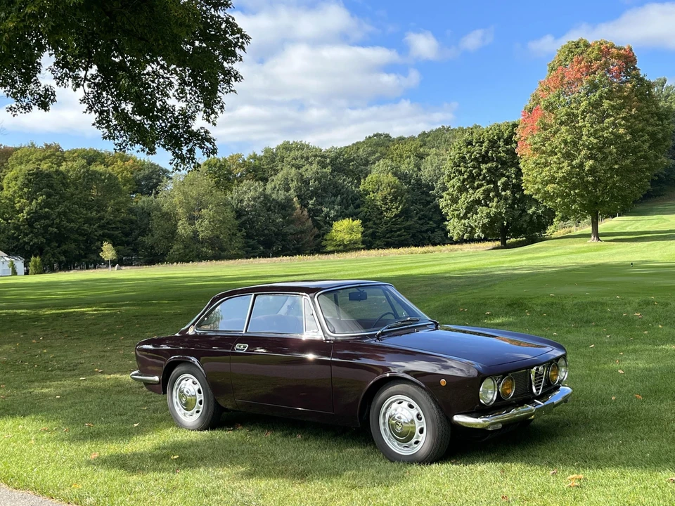1969 Alfa Romeo 1750 GT Veloce - Image 18 of 31