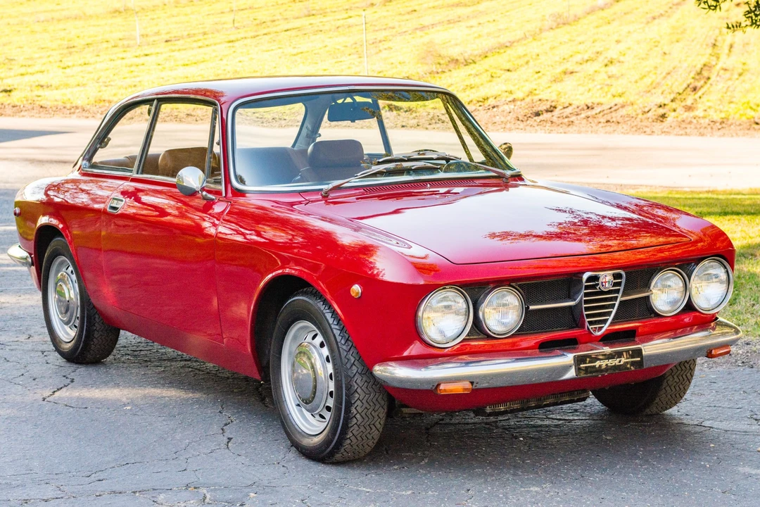 1969 Alfa Romeo 1750 GT Veloce - Image 2 of 31
