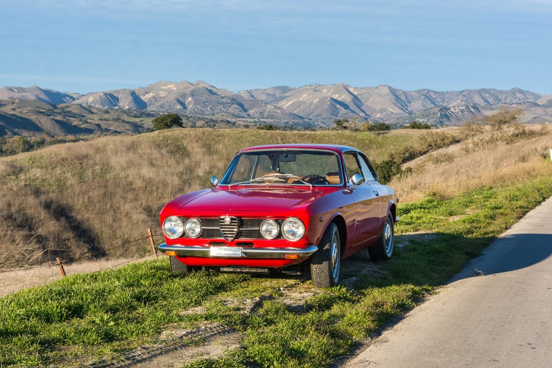 1969 Alfa Romeo 1750 GT Veloce - Image 10 of 31