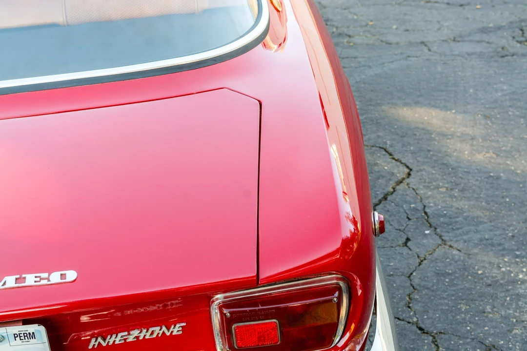 1969 Alfa Romeo 1750 GT Veloce - Image 29 of 31