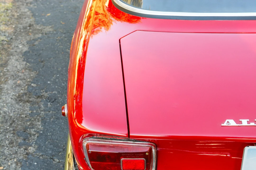 1969 Alfa Romeo 1750 GT Veloce - Image 28 of 31