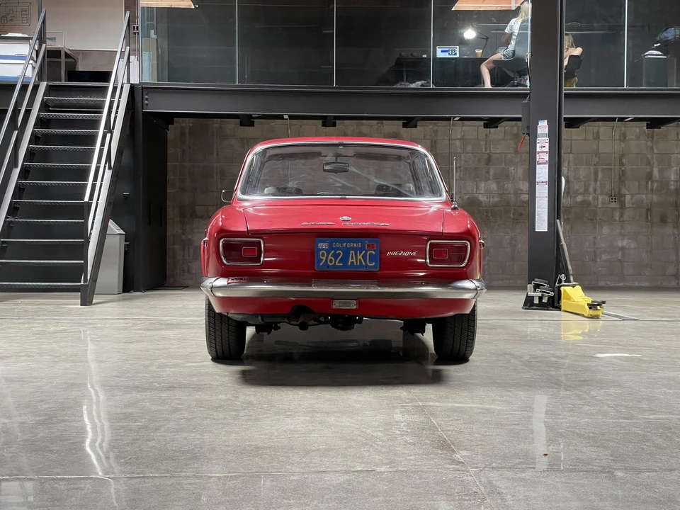 1969 Alfa Romeo 1750 GT Veloce - Image 26 of 31