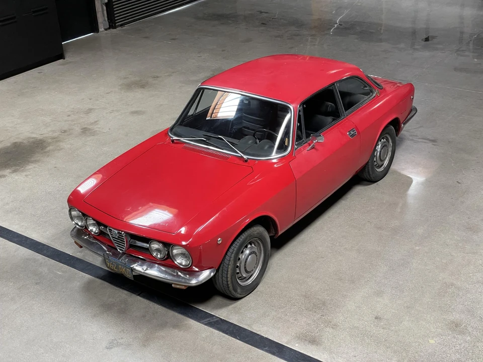 1969 Alfa Romeo 1750 GT Veloce - Image 16 of 31
