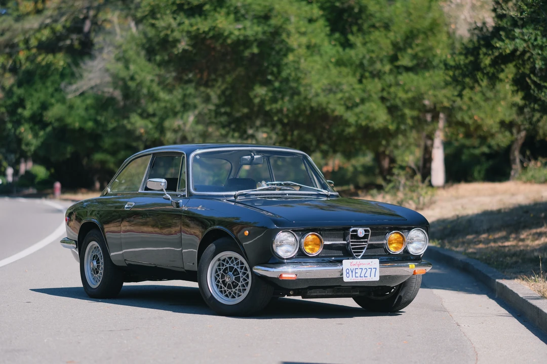 1969 Alfa Romeo 1750 GT Veloce - Image 13 of 31