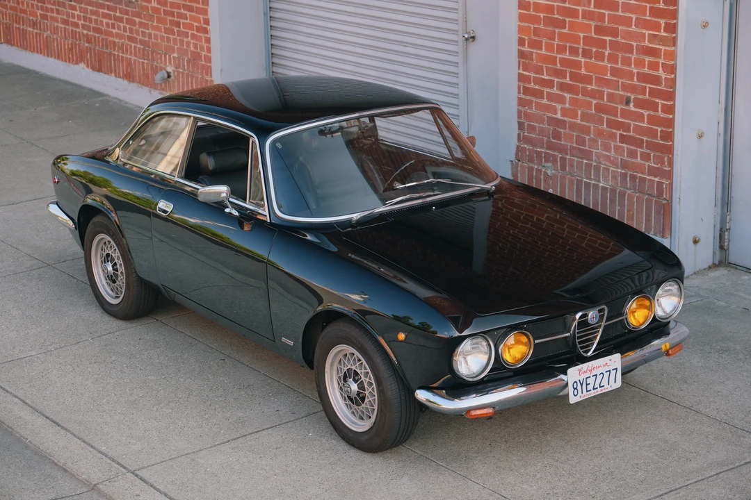 1969 Alfa Romeo 1750 GT Veloce - Image 24 of 31