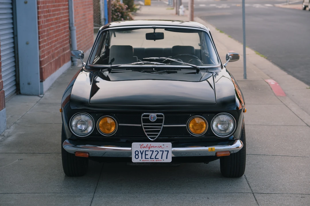 1969 Alfa Romeo 1750 GT Veloce - Image 26 of 31