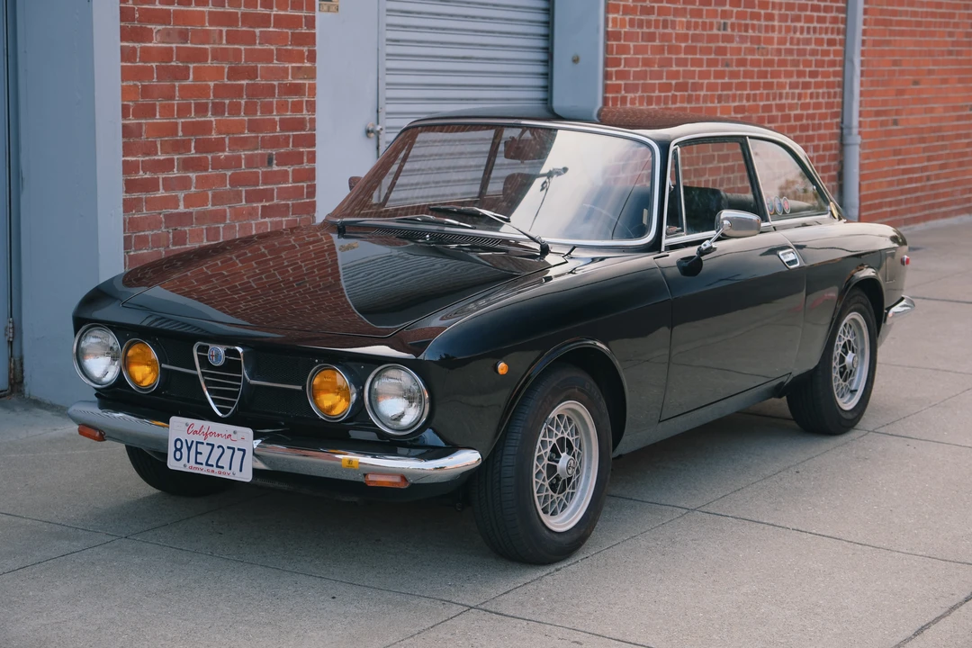 1969 Alfa Romeo 1750 GT Veloce - Image 17 of 31