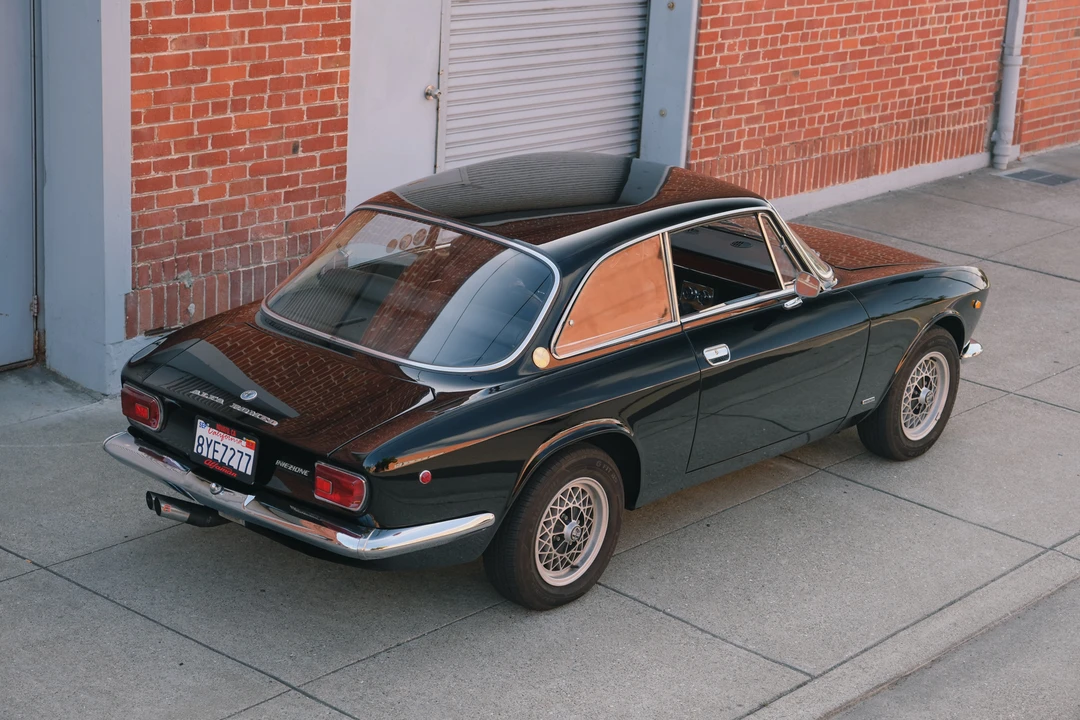 1969 Alfa Romeo 1750 GT Veloce - Image 22 of 31