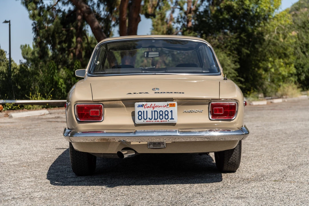 1969 Alfa Romeo 1750 GT Veloce - Image 11 of 31