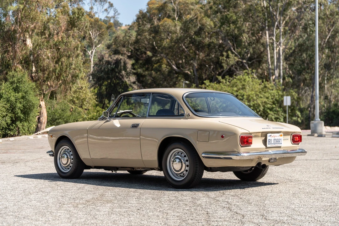 1969 Alfa Romeo 1750 GT Veloce - Image 8 of 31