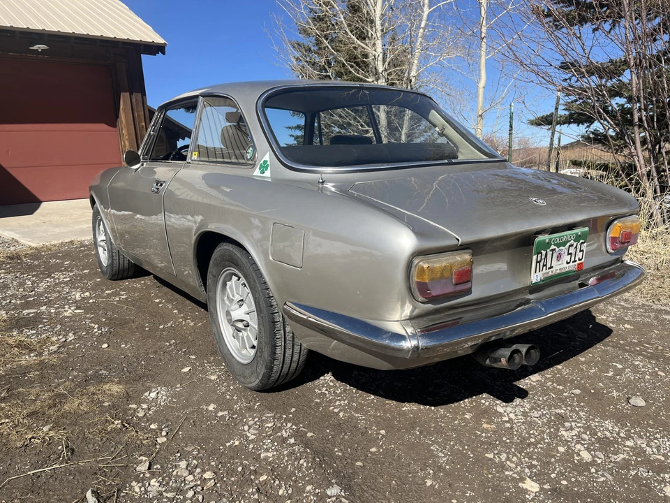 1969 Alfa Romeo 1750 GT Veloce - Image 21 of 31