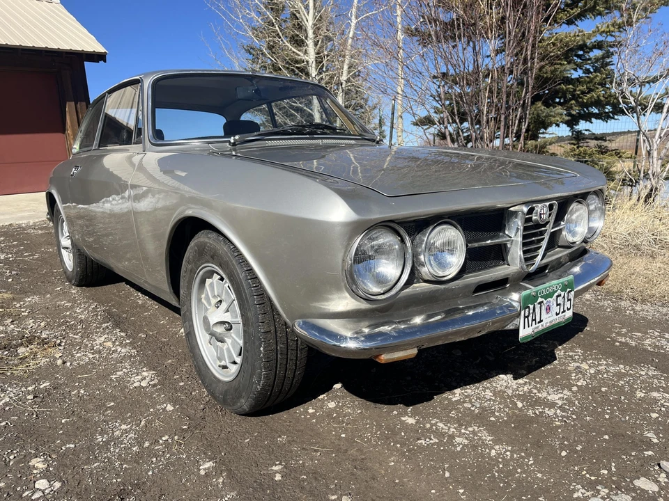 1969 Alfa Romeo 1750 GT Veloce - Image 9 of 31