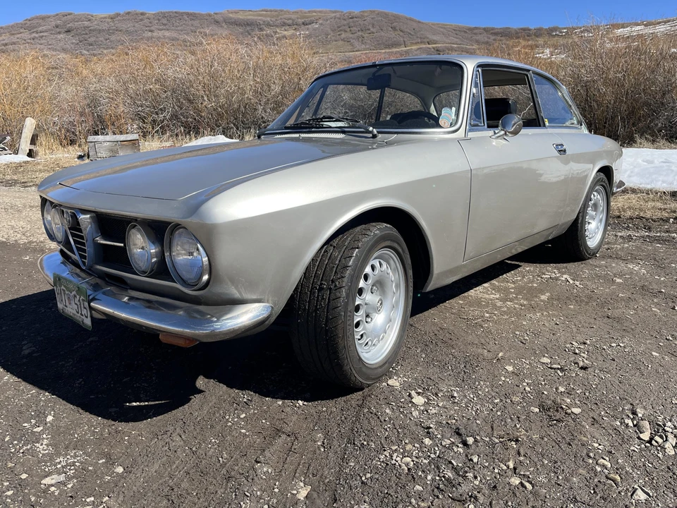 1969 Alfa Romeo 1750 GT Veloce - Image 2 of 31
