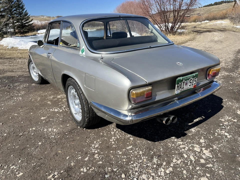 1969 Alfa Romeo 1750 GT Veloce - Image 22 of 31