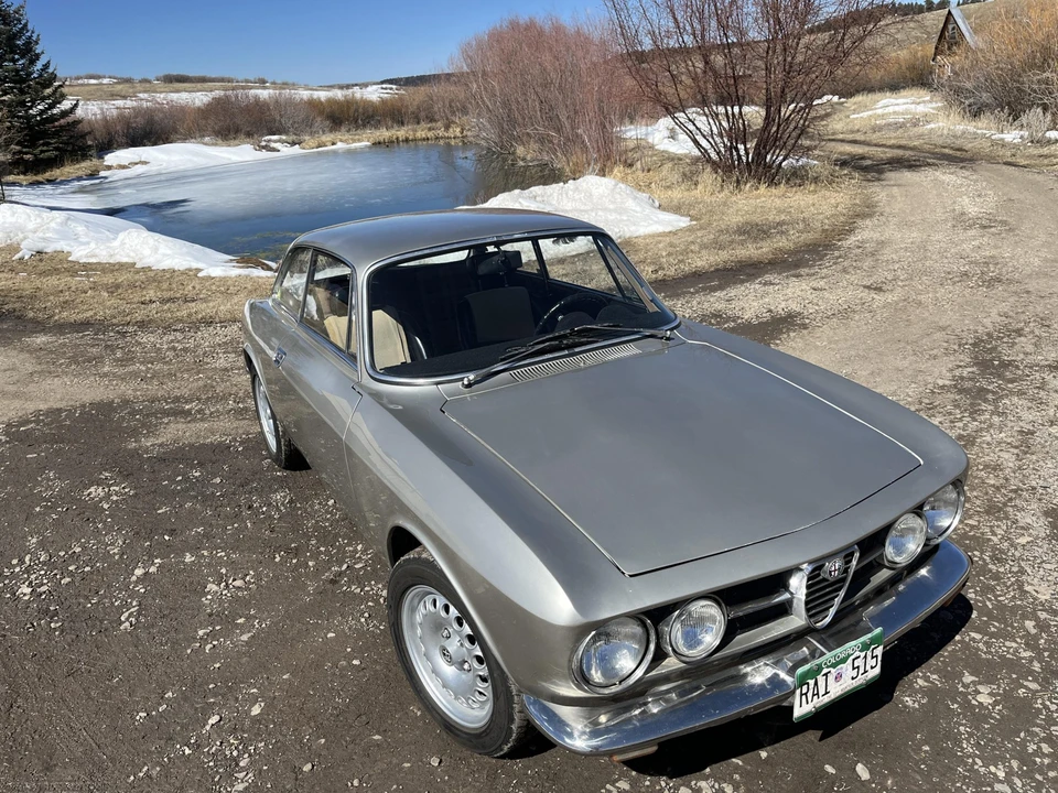 1969 Alfa Romeo 1750 GT Veloce - Image 10 of 31
