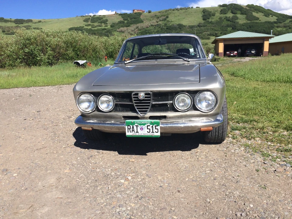 1969 Alfa Romeo 1750 GT Veloce - Image 24 of 31