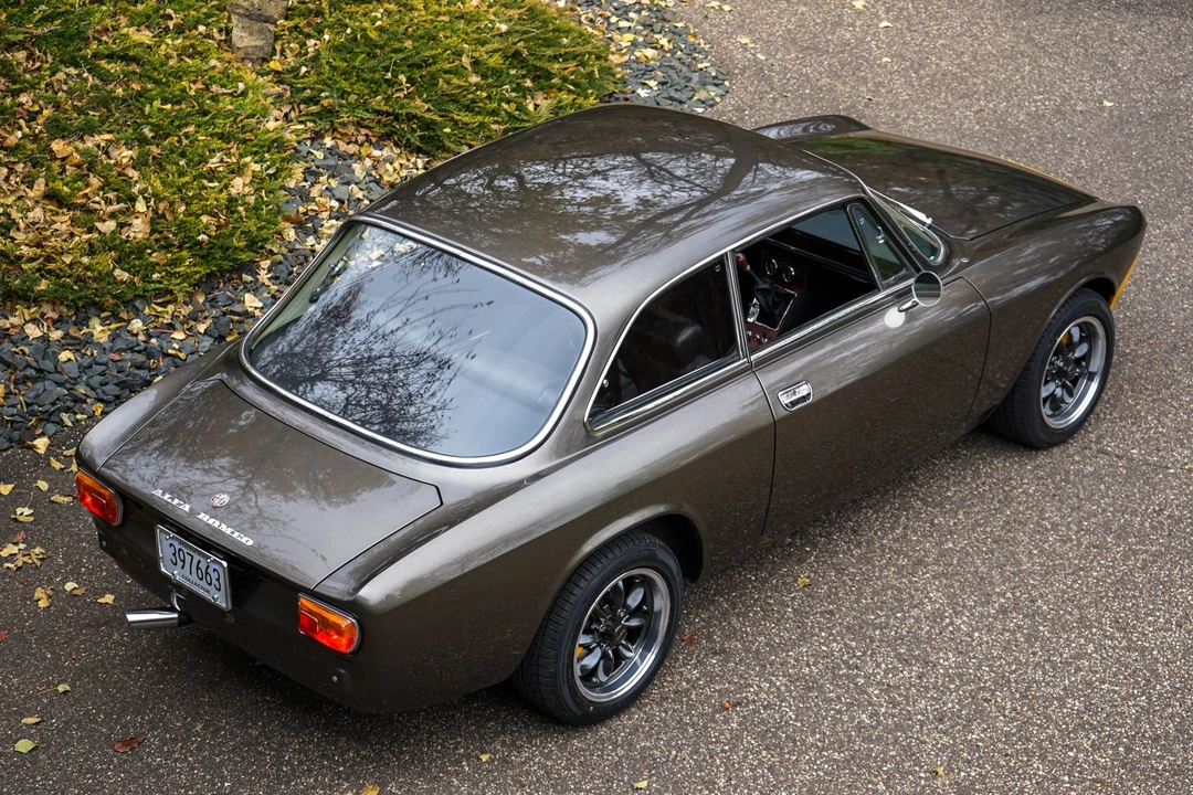1969 Alfa Romeo Giulia Sprint GT Veloce - Image 4 of 31