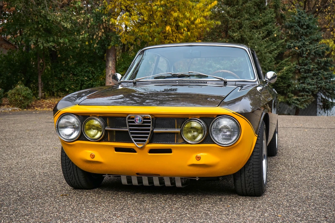 1969 Alfa Romeo Giulia Sprint GT Veloce - Image 11 of 31