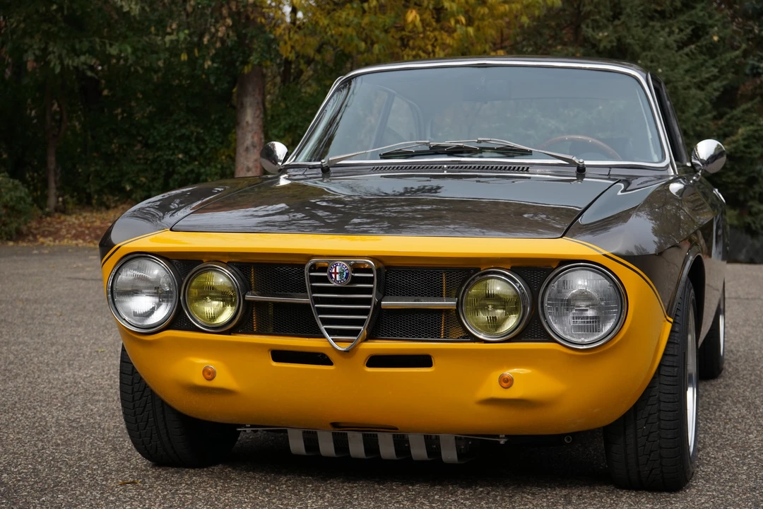 1969 Alfa Romeo Giulia Sprint GT Veloce - Image 13 of 31