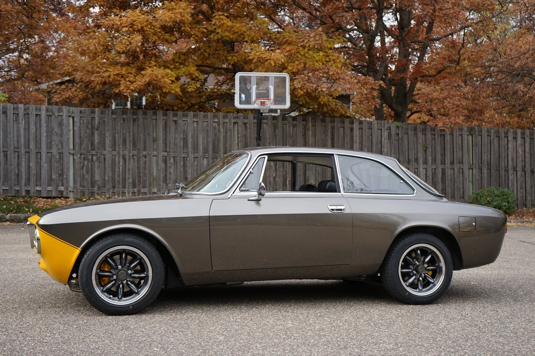 1969 Alfa Romeo Giulia Sprint GT Veloce - Image 7 of 31