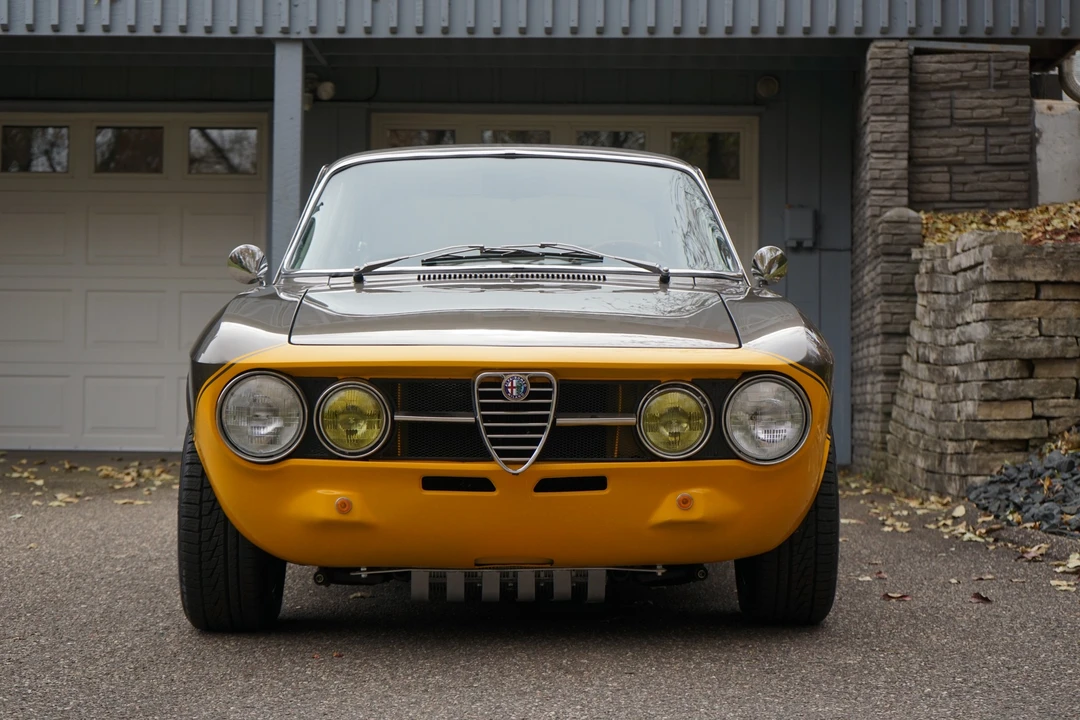 1969 Alfa Romeo Giulia Sprint GT Veloce - Image 12 of 31