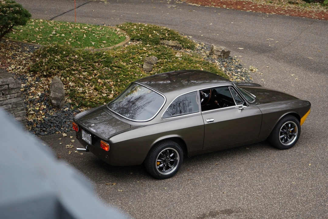 1969 Alfa Romeo Giulia Sprint GT Veloce - Image 27 of 31