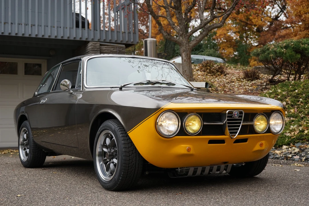1969 Alfa Romeo Giulia Sprint GT Veloce - Image 2 of 31