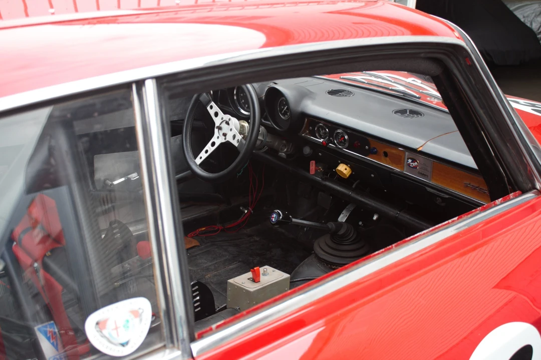 1969 Alfa Romeo 1750 GT Veloce - Image 21 of 31