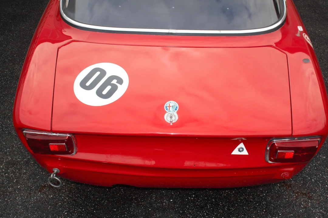 1969 Alfa Romeo 1750 GT Veloce - Image 28 of 31