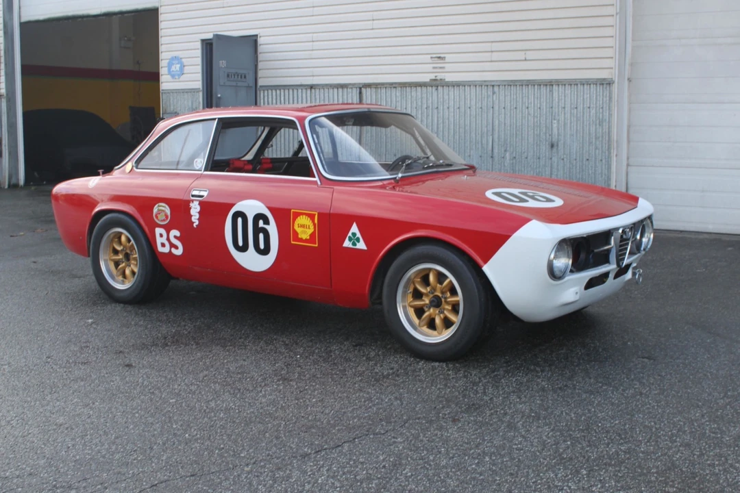 1969 Alfa Romeo 1750 GT Veloce - Image 7 of 31