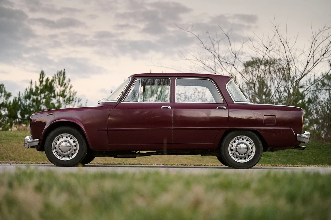 1969 Alfa Romeo Giulia Sprint GTA - Image 2 of 31