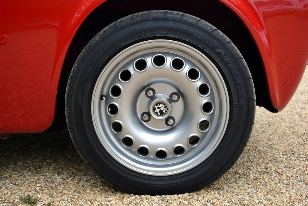 1969 Alfa Romeo Giulia - Image 25 of 30