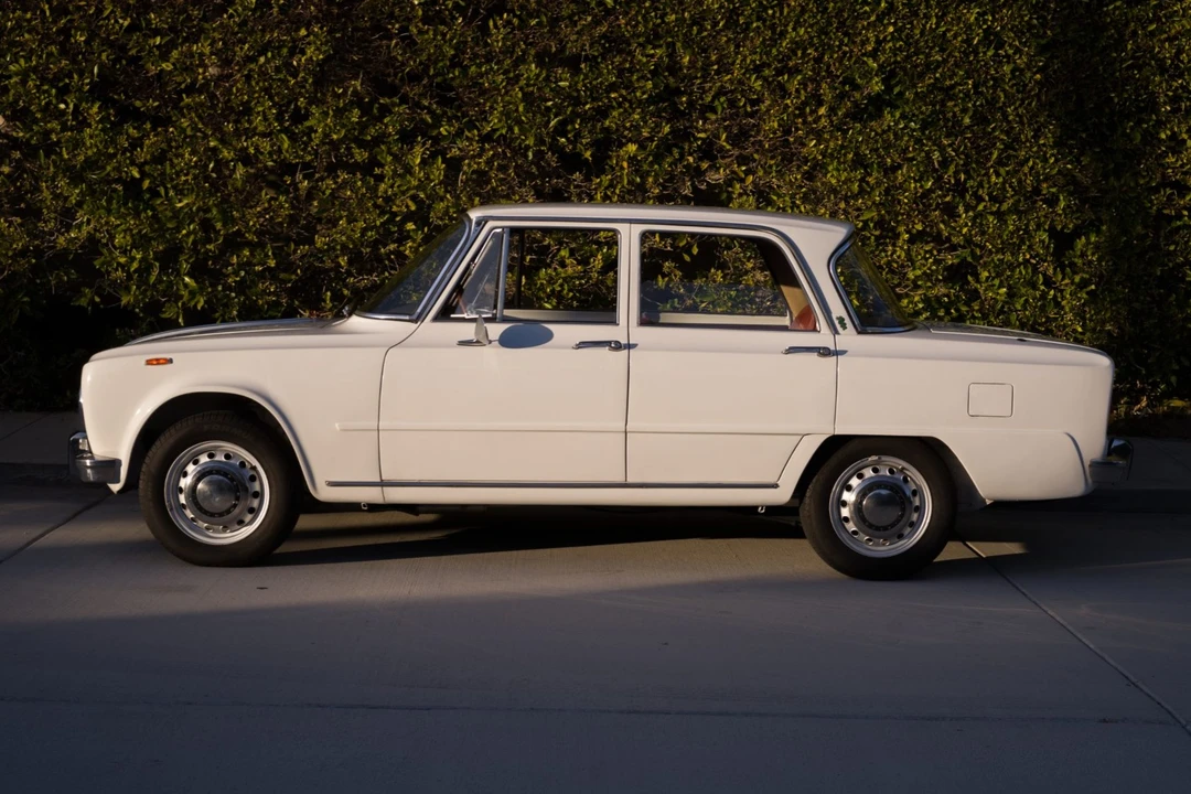 1969 Alfa Romeo 105/115 Series - Image 10 of 31