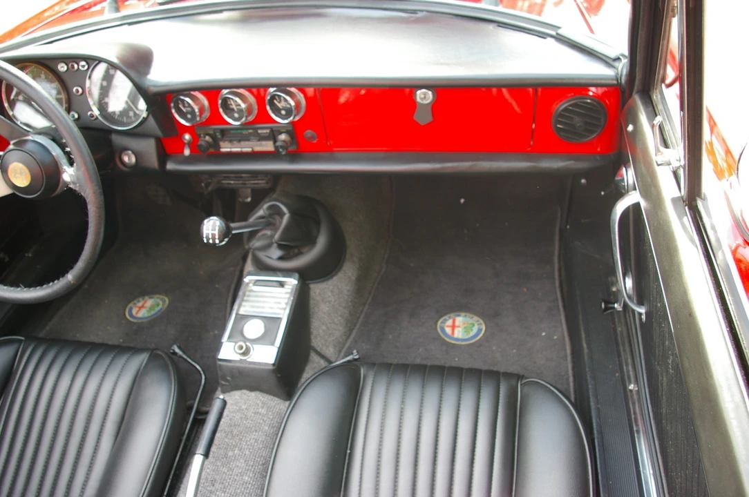 1969 Alfa Romeo Series 1 - Image 18 of 21
