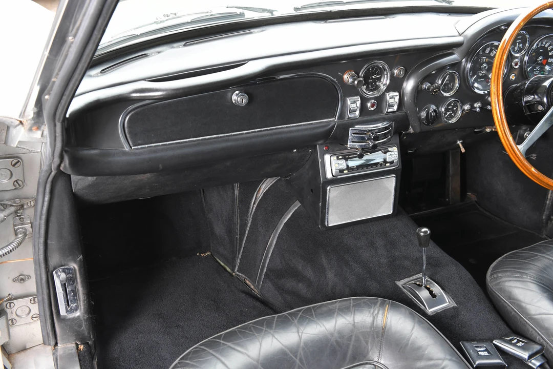 1969 Aston Martin DB6 - Image 9 of 31