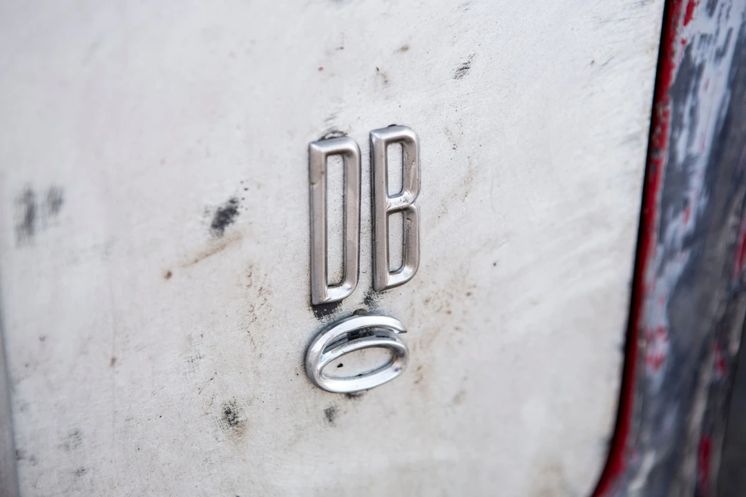 1969 Aston Martin DB6 Vantage - Image 3 of 27