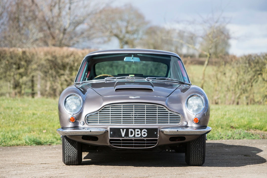 1969 Aston Martin DB6 Vantage - Image 11 of 21