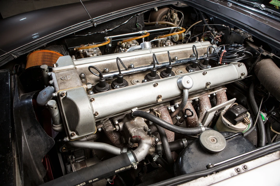 1969 Aston Martin DB6 Vantage - Image 14 of 21